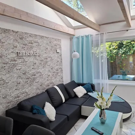 Ellie Holiday home *